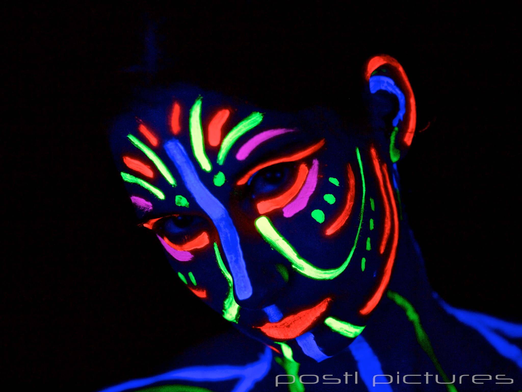 Blacklight Session 8 - postl pictures